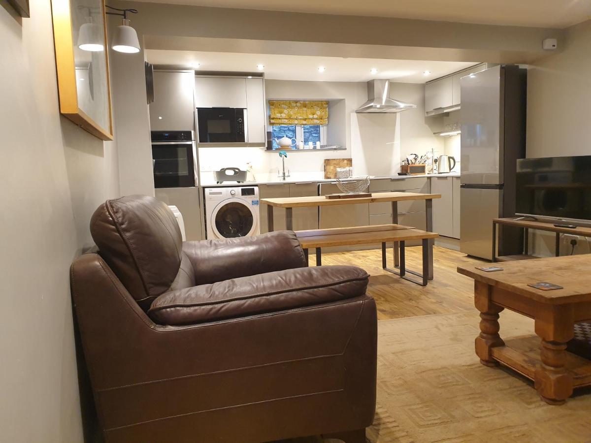 No8 3 Bed Cottage Winter Deals Offered 3 Nights Or More Nov-Mar Backbarrow ห้อง รูปภาพ